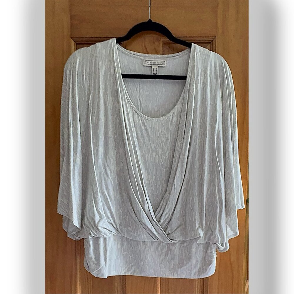 Women's Blouse / Top - THE MUSES LOUNGE ANIMAL PRINT IN GRAY & WHITE  - XS - NEW